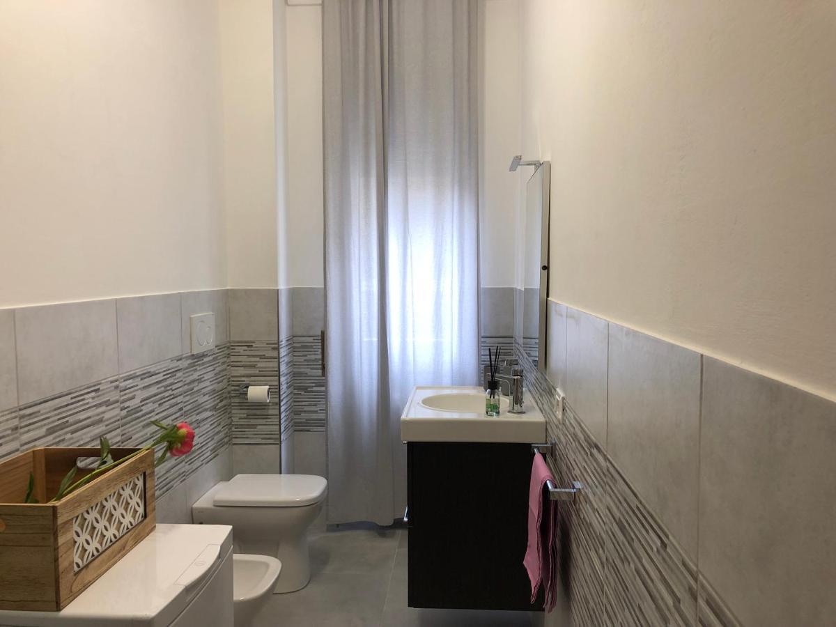 Ampio Bilocale A Milano Apartman Kültér fotó